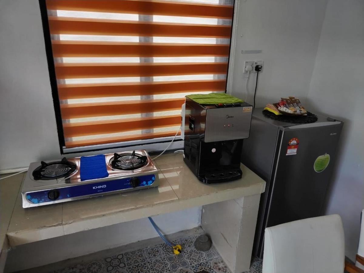 Homestay Embah Ros & Embah Lek Hutan Melintang Εξωτερικό φωτογραφία